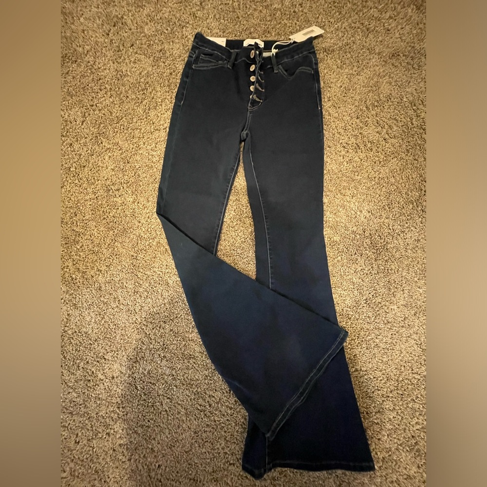 Flare blue jeans.
